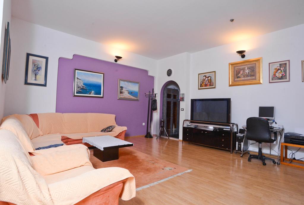 Epicenter Apartments Split Room photo