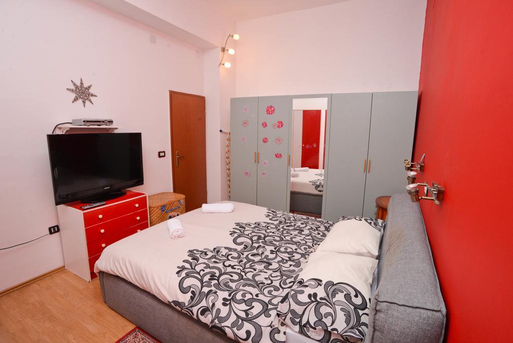 Epicenter Apartments Split Room photo