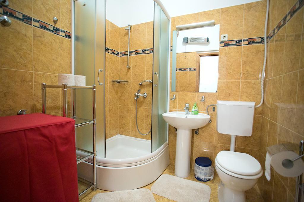 Epicenter Apartments Split Room photo